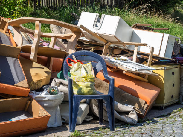 Best Junk Hauling Services  in Smithville, OH